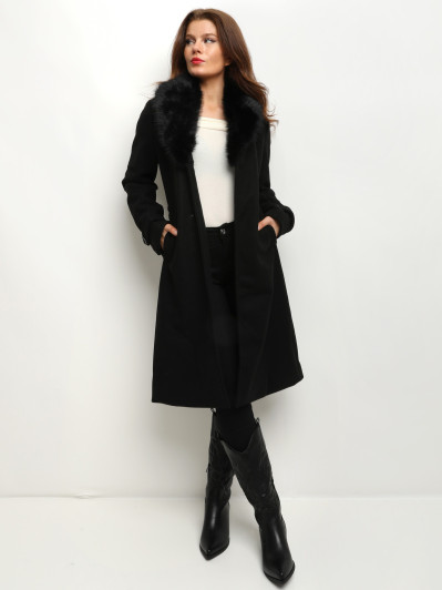 Manteau ceinturé à col fourré