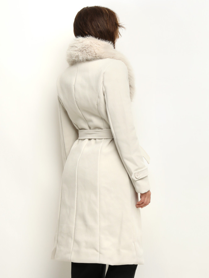 Manteau ceinturé à col fourré