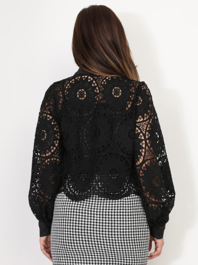 Chemisier en dentelle crochet