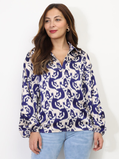 Blouse satinée à motif abstrait