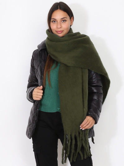 Écharpe duveteuse à franges