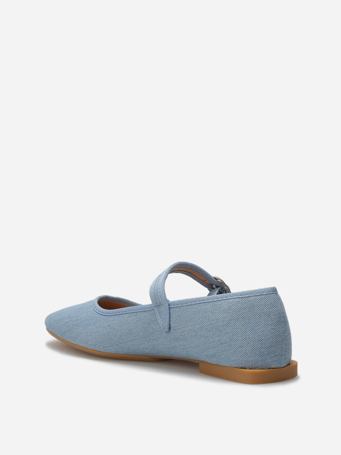 Ballerines à bout carré et bride