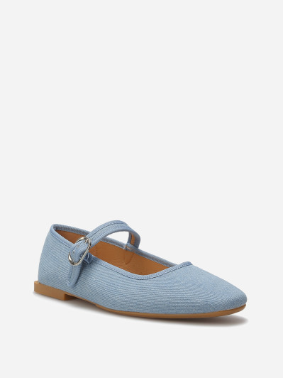 Ballerines à bout carré et bride