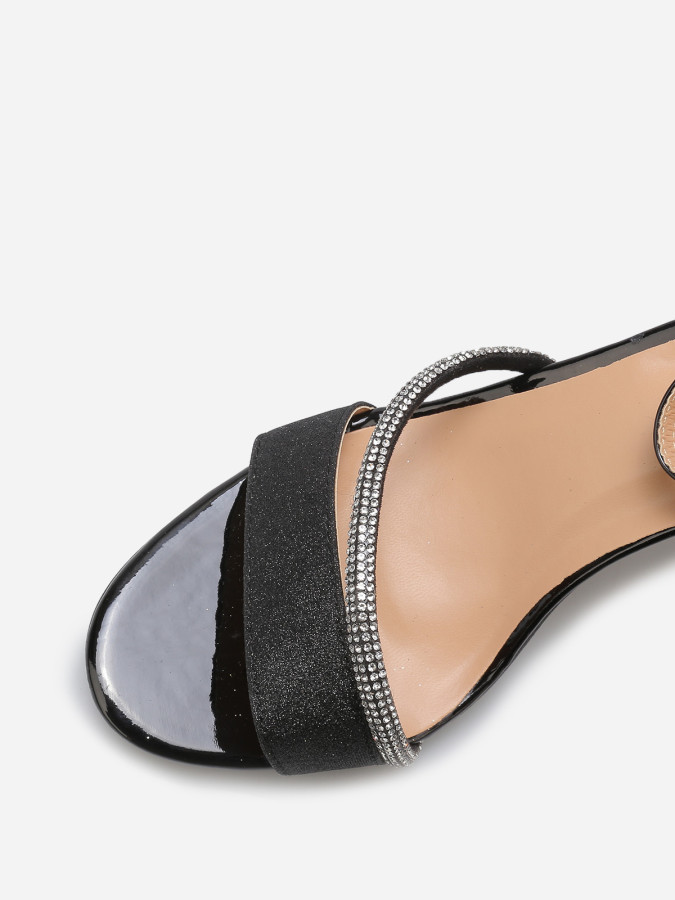 Sandales pailletées avec bride à strass