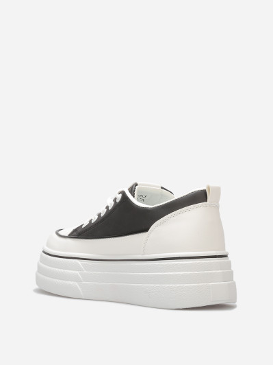 Baskets en simili à plateforme en relief