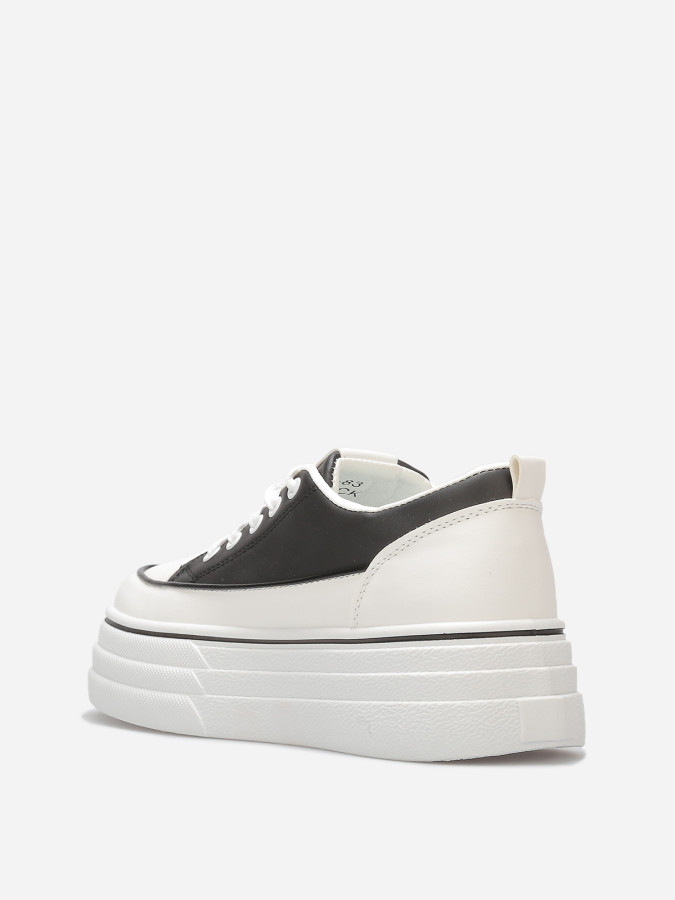 Baskets en simili à plateforme en relief