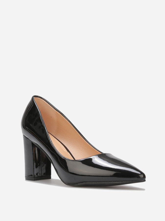 Escarpins vernis à bout pointu