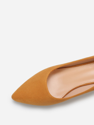 Escarpins en suédine à bout pointu
