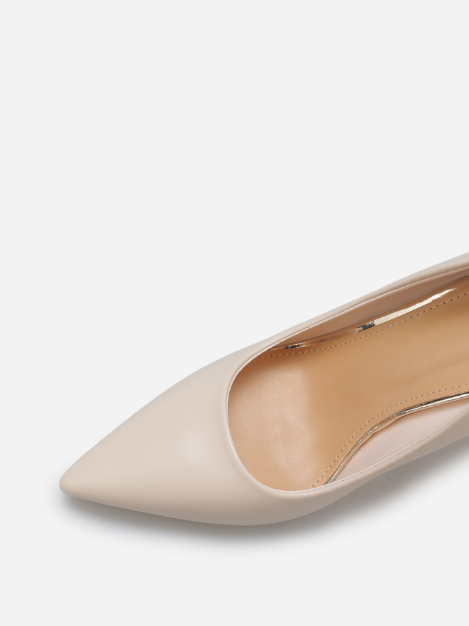 Stilettos pointus à talon verni