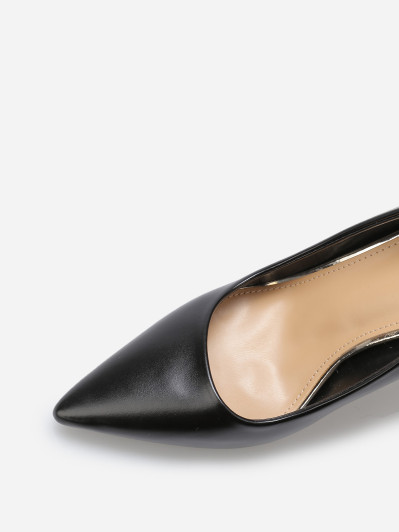 Stilettos pointus à talon verni