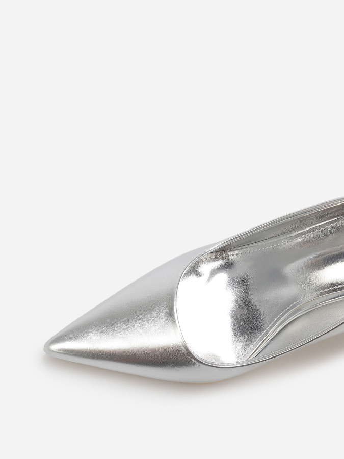 Escarpins pointus basiques en simili