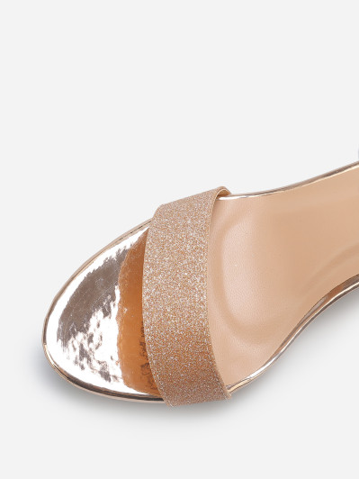 Sandales pailletées et vernies à talon