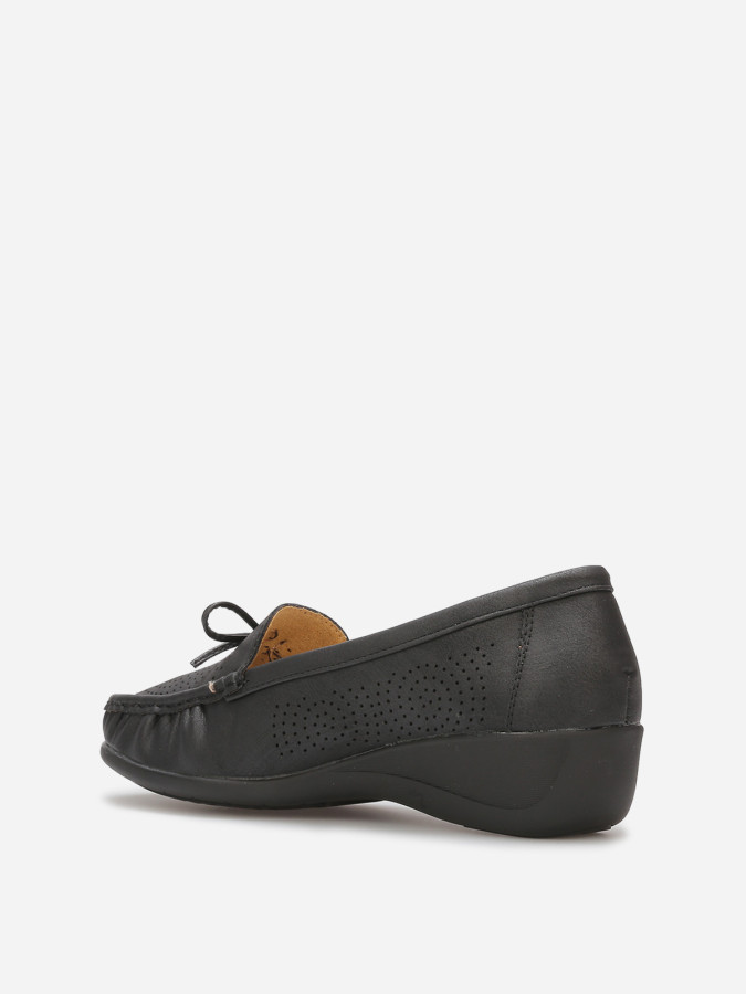 Mocassins ajourés avec petit nœud