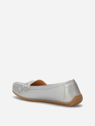 Mocassins classiques en simili argentés