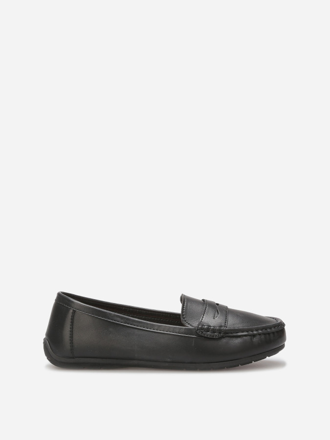 Mocassins classiques noirs en simili