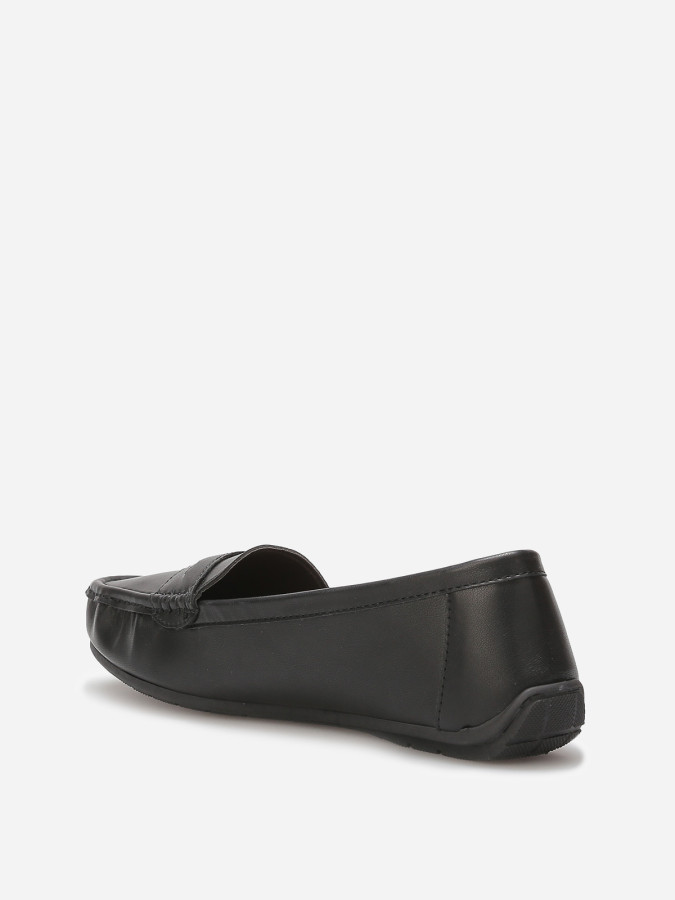 Mocassins classiques noirs en simili