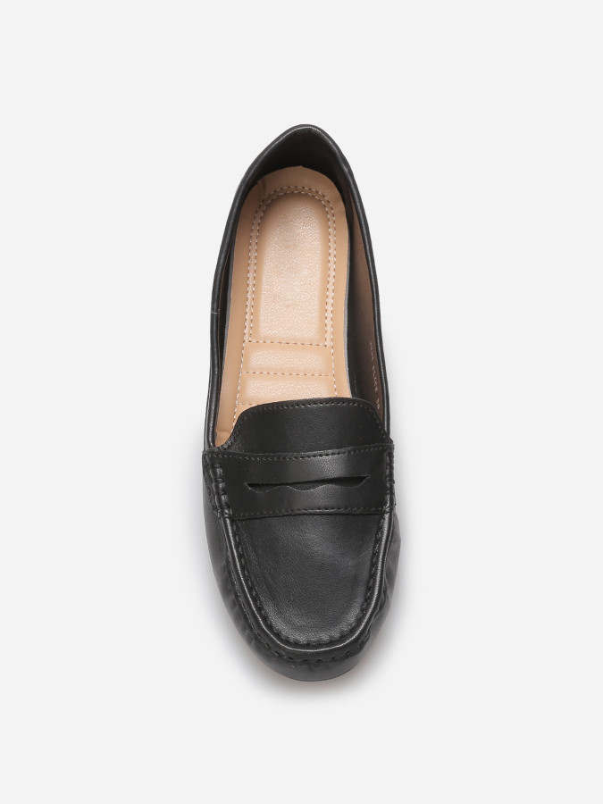 Mocassins classiques noirs en simili