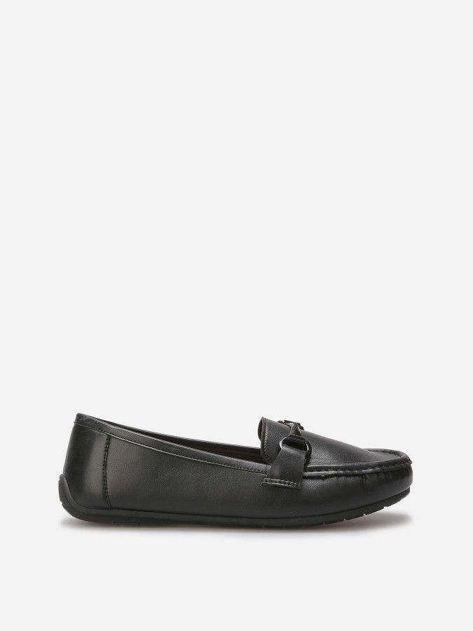 Mocassins slippers à mors métallique