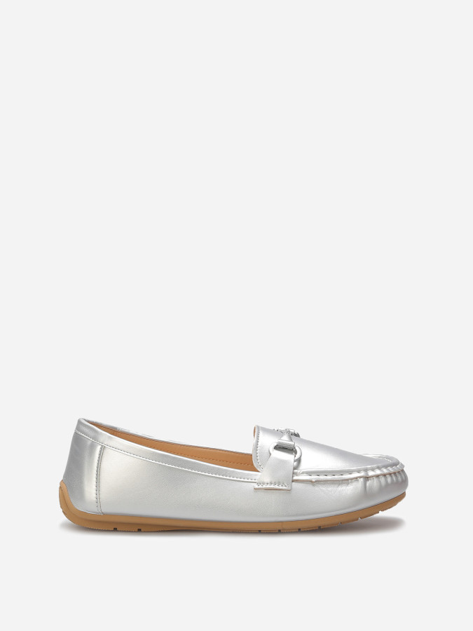 Mocassins slippers à mors métallique