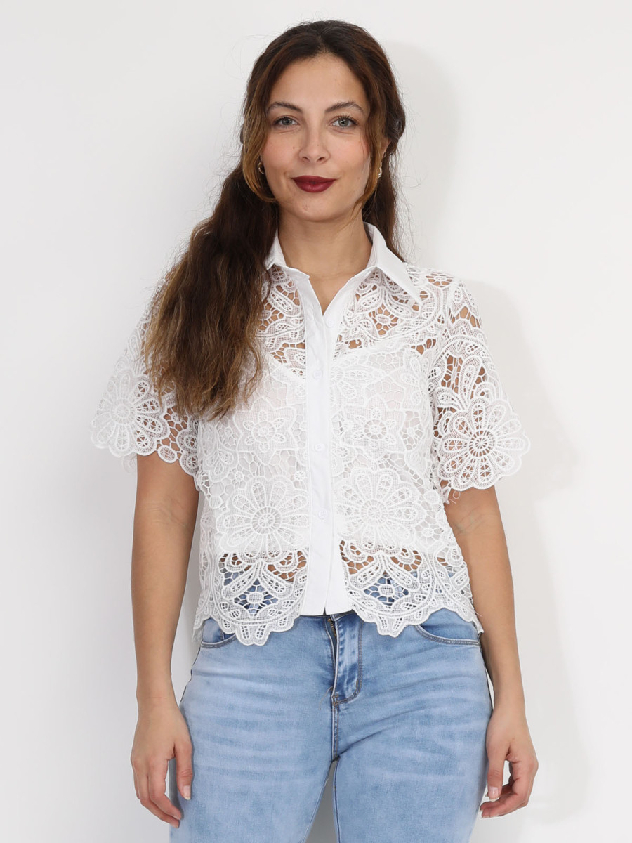 Chemise en dentelle crochet florale