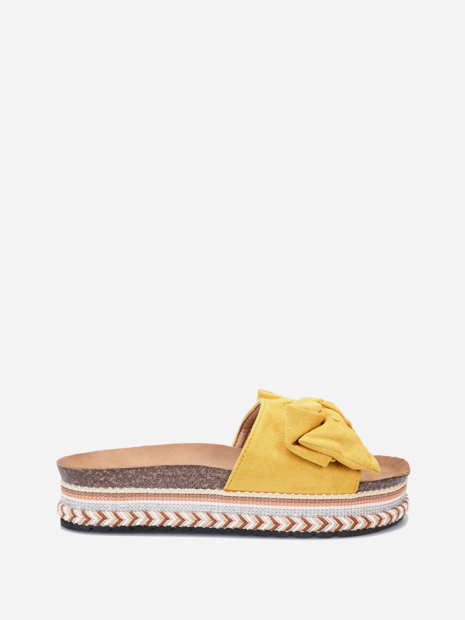 Mules jaunes avec noeud et plateforme motif ethnique