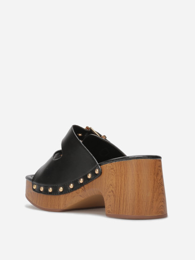 Mules sabots à boucles et clous