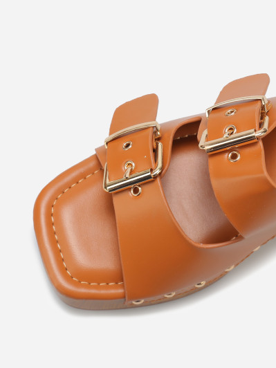 Mules sabots à boucles et clous