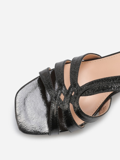 Sandales à talon et brides entrecroisées