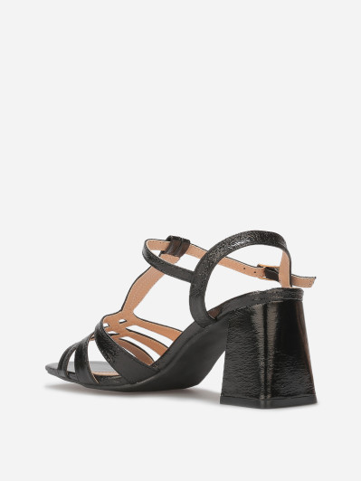 Sandales à talon et brides entrecroisées