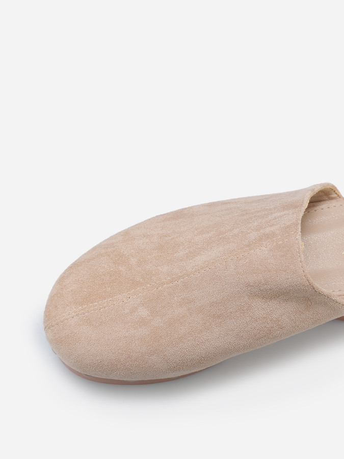 Sabots cloutés en suédine