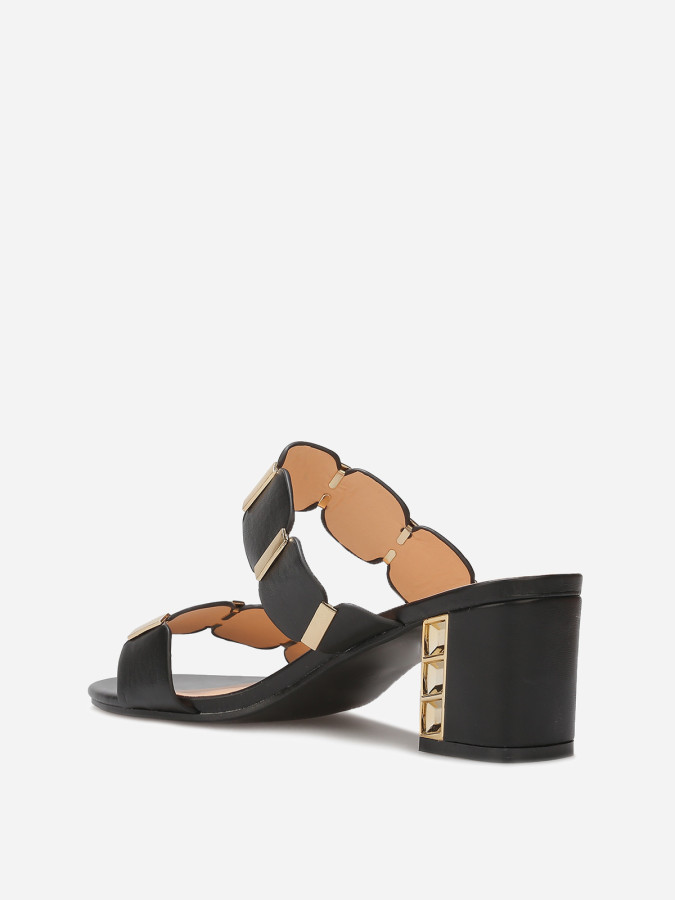 Mules à double brides et détails dorés