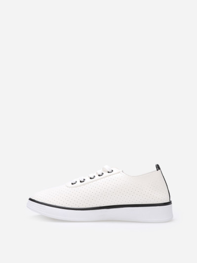 Baskets basses ajourées