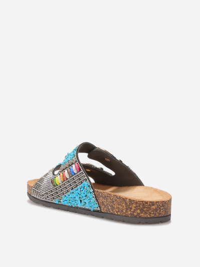 Mules incrustées de strass et perles