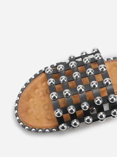 Mules quadrillées à clous