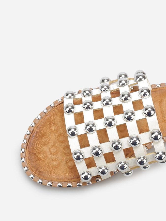 Mules quadrillées à clous