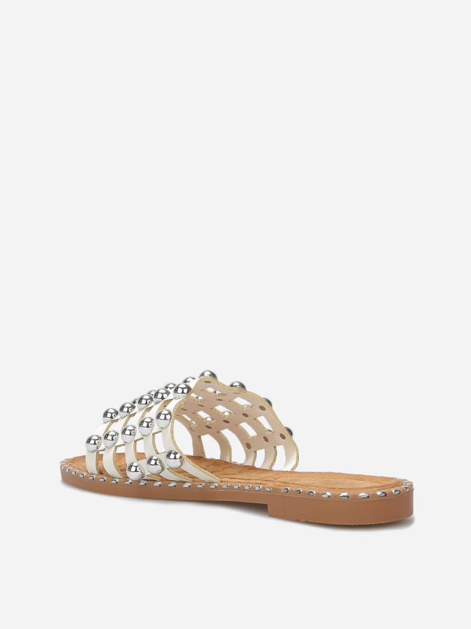 Mules quadrillées à clous