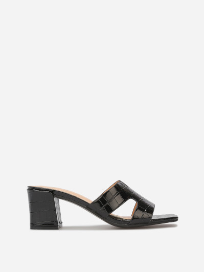 Mules ajourées à talon carré