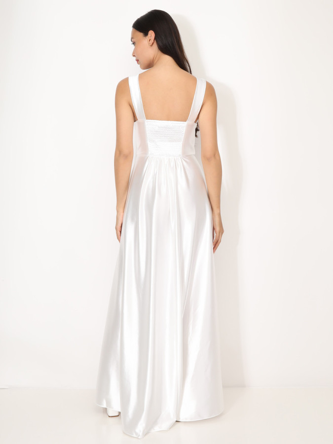 Robe de cérémonie satinée et drapée