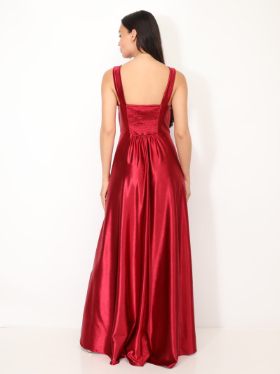 Robe de cérémonie satinée et drapée