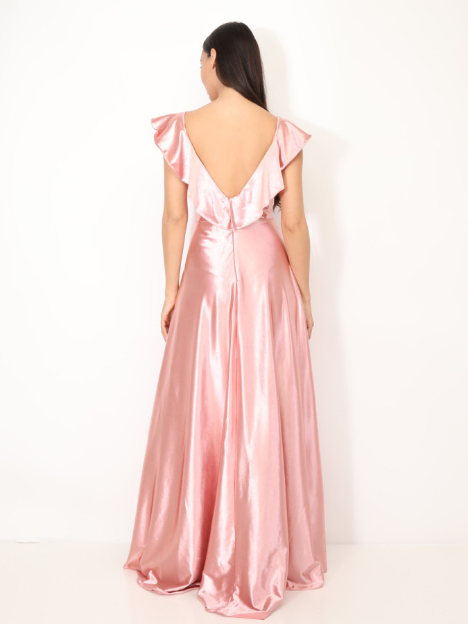Robe longue satinée avec mancherons volants rose