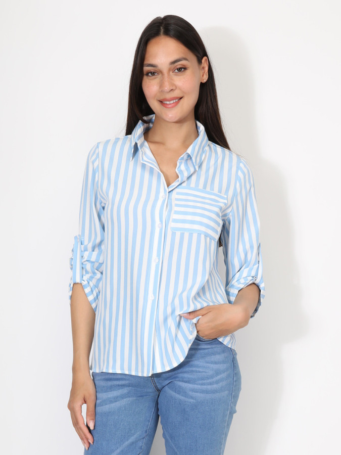 Chemises à rayures bleu ciel et blanches