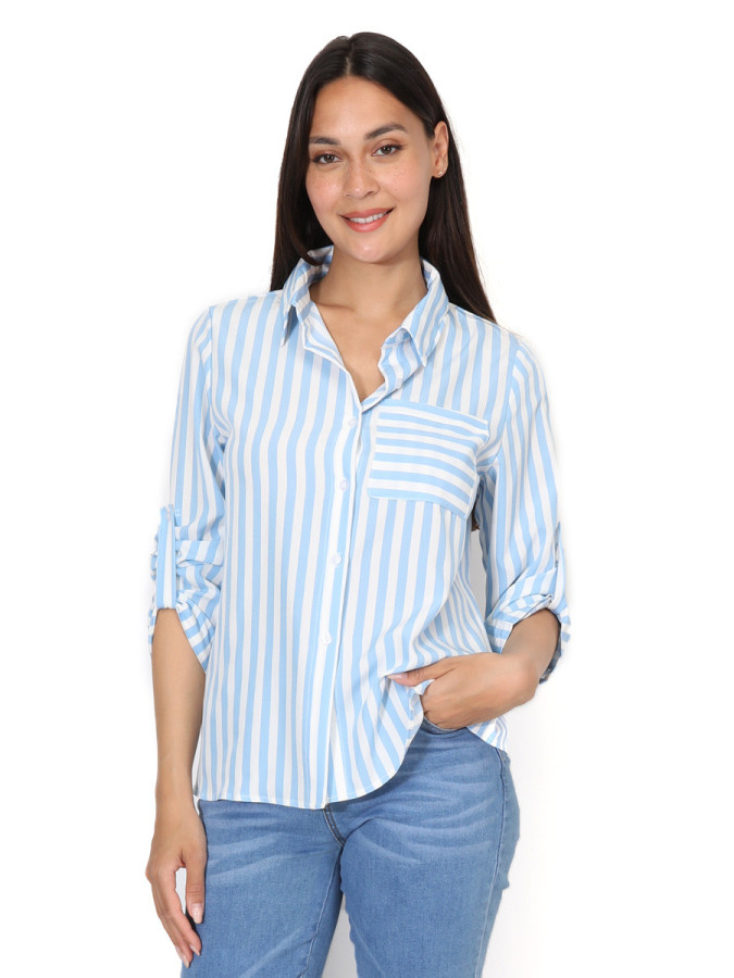 Chemises à rayures bleu ciel et blanches