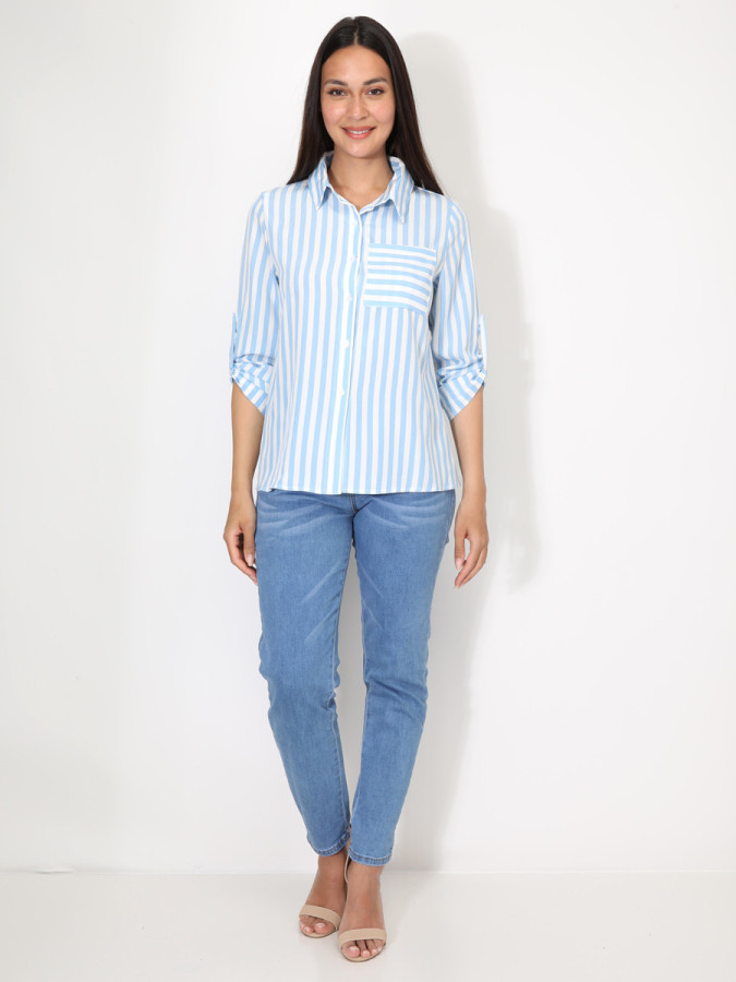 Chemises à rayures bleu ciel et blanches