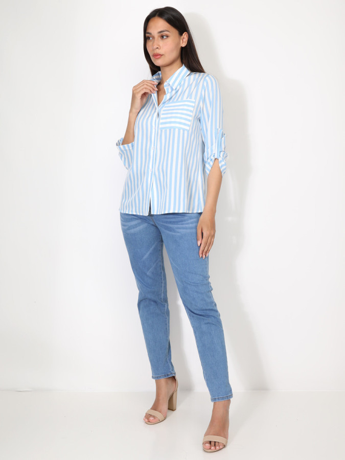 Chemises à rayures bleu ciel et blanches
