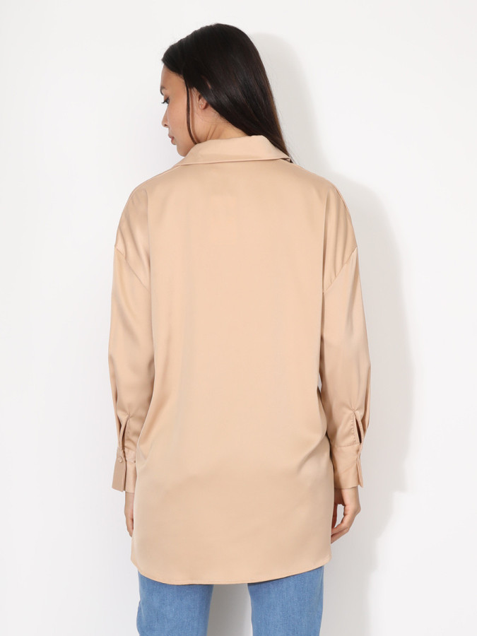 Chemise satinée oversize à fentes