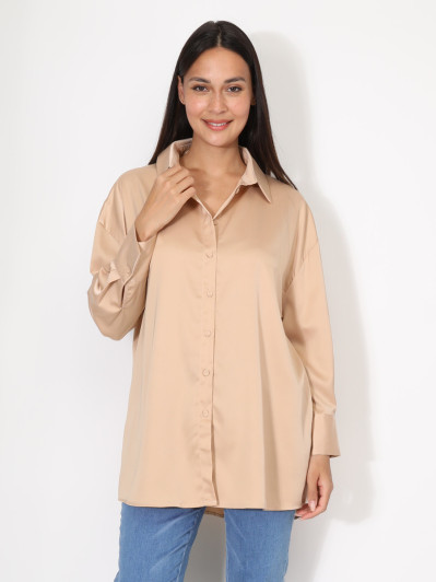 Chemise satinée oversize à fentes