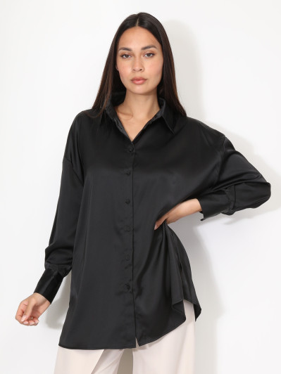 Chemise satinée oversize à fentes