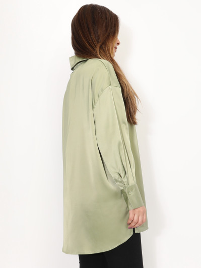 Chemise satinée oversize à fentes