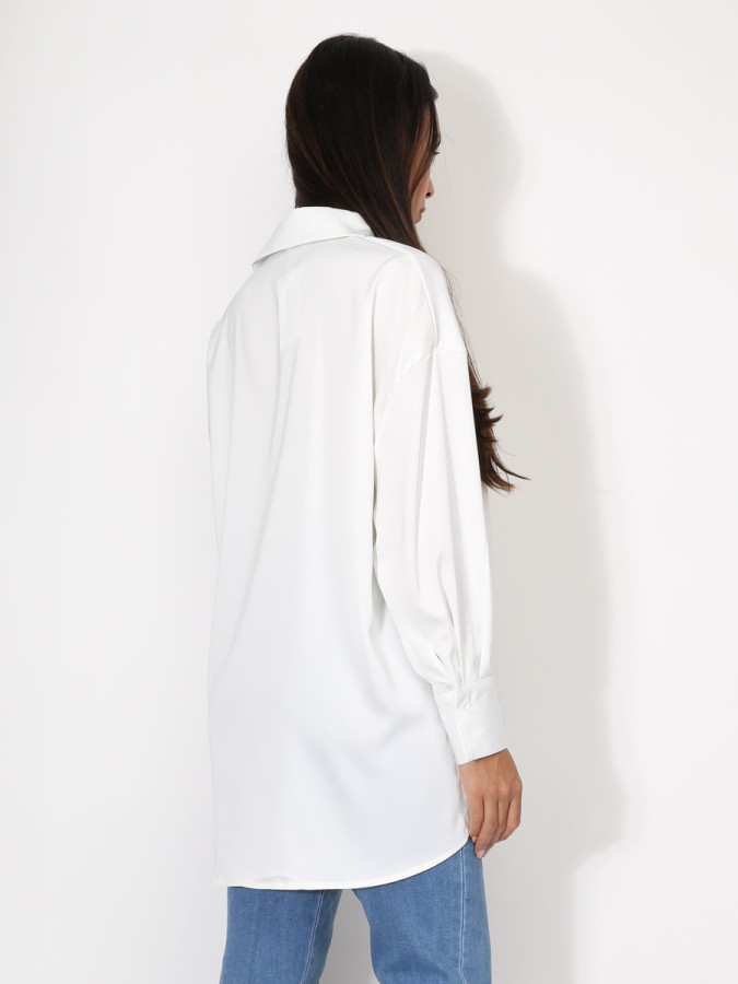 Chemise satinée oversize à fentes