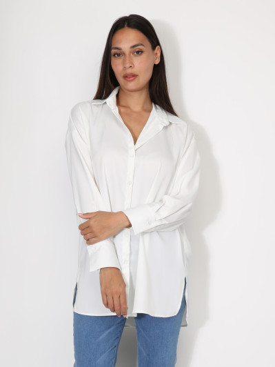 Chemise satinée oversize à fentes